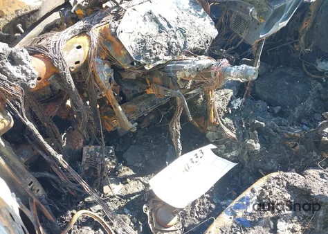 2018 Toyota Rav4 Adventure/Xle z USA, uszkodzony, nr VIN 2T3RFREV9JW809251